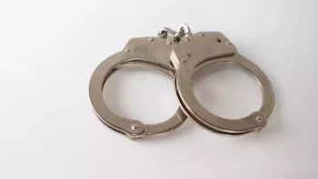 Foragido da Justiça por homicídio qualificado é preso na MG-050 em Divinópolis