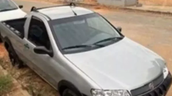 Carro &eacute; furtado pr&oacute;ximo ao Hospital Santa L&uacute;cia