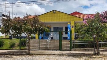 Polícia investiga agressão contra criança descoberta em CMEI de Divinópolis