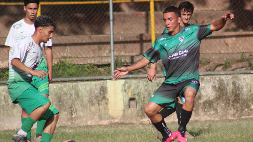 Lances e Surpresas: Campeonato de Futebol Juniores em Divinópolis 2023