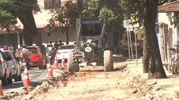 Loja foi atingida quatro vezes por carreta