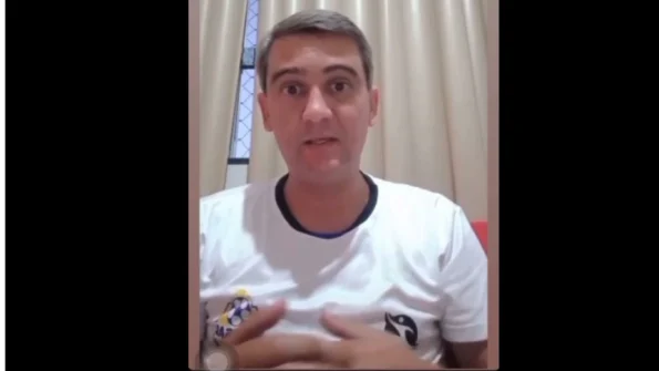 vereador Samuel Vitor Martins, 39 anos, muito exaltado desacatou a coordenadora do CRAS e a assistente, fez ameaças e usou da sua autoridade de vereador para amedrontá-las