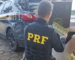 PRF apreende 3 mil maços de cigarros contrabandeados em Oliveira