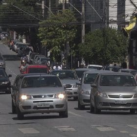 Alterações de trânsito no Centro de Divinópolis entram em vigor nesta segunda
