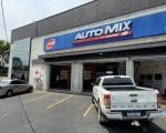 Estúdio móvel Nova Sertaneja está ao vivo direto do aniversário de 18 anos da Automix Peças