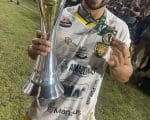 Divinopolitano Guilherme Xavier &eacute; campe&atilde;o brasileiro de futebol.