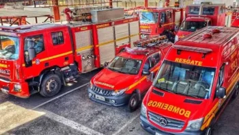 Carmo do Cajuru: Bombeiros resgatam casal na Pedra do Calhau