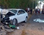 Ita&uacute;na: Dois homens morrem ap&oacute;s carro bater em &aacute;rvore