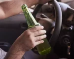 Motorista b&ecirc;bado &eacute; preso na rodovia entre Divin&oacute;polis e Carmo do Cajuru