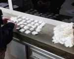 PRF apreende mais de 2 mil papelotes de cocaína em ônibus na BR-381, em Oliveira