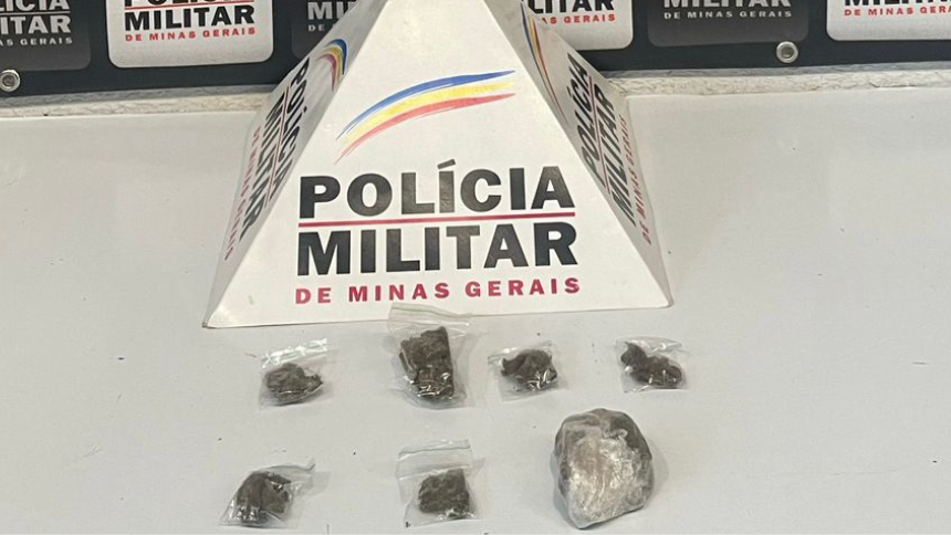 Polícia Militar apreende drogas no Santa Lúcia