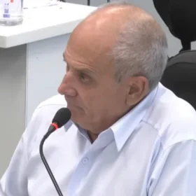 Edsom Sousa pede convocação de CPI para investigar denúncia de que vereadores estariam furando a fila do SUS