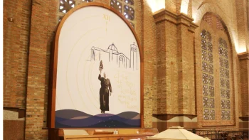 Padre Vitor, o r&aacute;dio e Nossa Senhora Aparecida