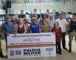 PM entrega placas de Comunidades Rurais Protegidas em Divin&oacute;polis
