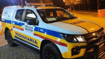 Divinópolis: Dupla é presa com drogas na MG-050