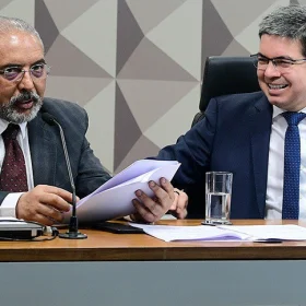 Proibi&ccedil;&atilde;o de fogos de artif&iacute;cio sonoros est&aacute; na CCJ do senado Federal