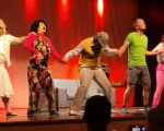 Toda Ter&ccedil;a Gravat&aacute; apresenta o pr&oacute;ximo espet&aacute;culo