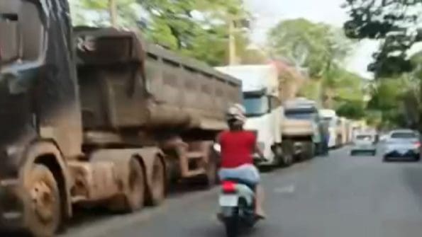 Divin&oacute;polis: Motoristas registram tr&acirc;nsito lento no bairro Interlagos nesta sexta