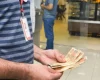 Governo propõe salário mínimo de R$ 1.502 em 2025