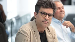 Projeto do vereador Diego Espino beneficia planejamento familiar na educação