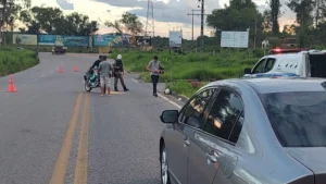 Um acidente de tr&acirc;nsito foi registrado na tarde desta quinta-feira (30/11), na rodovia AMG 0345, Km 3, em Divin&oacute;polis.