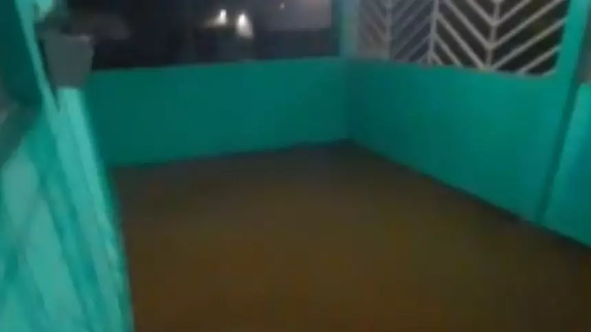 Moradores do Icara&iacute; relatam transtornos em resid&ecirc;ncia ap&oacute;s forte chuva
