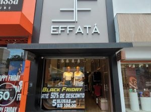 Est&uacute;dio m&oacute;vel da r&aacute;dio Nova Sertaneja esta AO VIVO direto da Black Friday da loja Effata