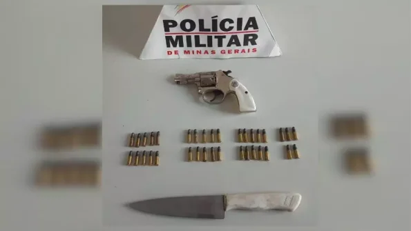 Formiga: PM evita poss&iacute;vel feminic&iacute;dio; arma &eacute; apreendida