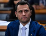 Senador Cleitinho representa contra a COPASA no Minist&eacute;rio P&uacute;blico de Minas Gerais