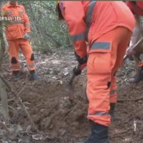 Nova Serrana: Homem enterrado em cova rasa havia várias passagens