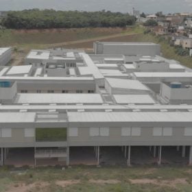 Governador Zema anuncia que hospital regional será universitário