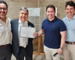 Doutor Francisco completa 50 anos de medicina