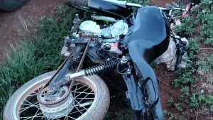 Motociclista foge em alta velocidade de abordagem policial em Pitangui, mas é preso