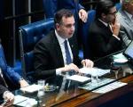 Senado aprova texto-base da reforma tribut&aacute;ria em primeiro turno