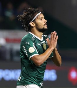 Como est&aacute; a negocia&ccedil;&atilde;o de Scarpa e o Galo?