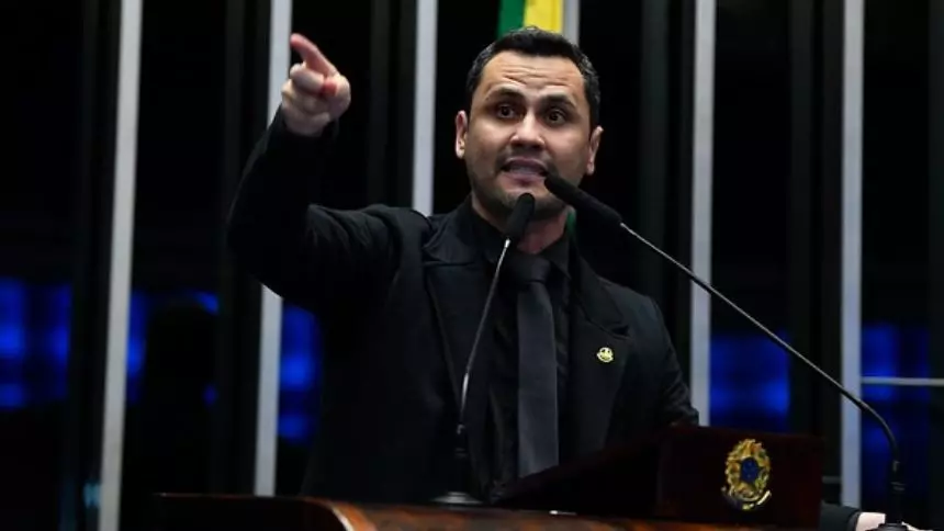 Fim do reconhecimento de firma! Aprovado na CCDD o Projeto do Senador Cleitinho que libera assinatura digital gratuita