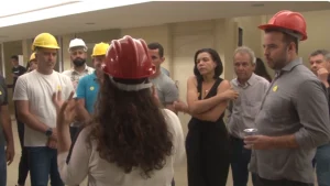 Secret&aacute;rio do Estado de Infraestrutura e Secret&aacute;ria Adjunta da Sa&uacute;de realizam visita t&eacute;cnica no Hospital Regional em Divin&oacute;polis e anunciam a retomada das obras.