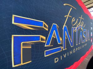 Est&uacute;dio M&oacute;vel 94 LIVE trazendo todos os detalhes da Festa Fantasia
