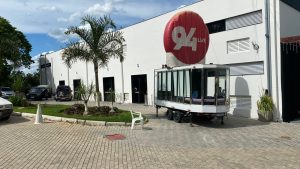 Est&uacute;dio M&oacute;vel 94 LIVE acompanha a cerim&ocirc;nia do Trof&eacute;u Top of Mind