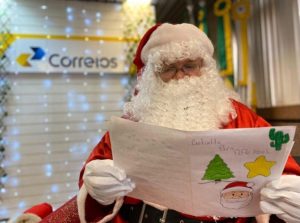 A campanha Papai Noel dos Correios atendeu 100% das cartinhas neste natal de 2023
