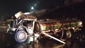 Dois homens ficam feridos ap&oacute;s acidente na MG-050 em Divin&oacute;polis; veja novas informa&ccedil;&otilde;es