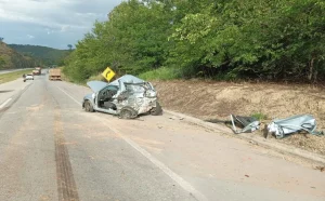 Par&aacute; de Minas: Tr&ecirc;s pessoas ficam feridas ap&oacute;s grave acidente na BR-262
