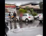Motorista bate carro em viatura policial no Interlagos em Divin&oacute;polis