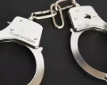 Homem com passagens por roubo, tráfico de drogas e lesão corporal é preso em Pitangui