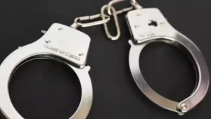 Suspeito de agiotagem é preso por extorsão após ameaçar mulher em Divinópolis