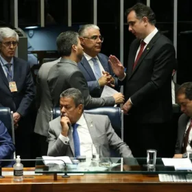 Senado aprova taxa&ccedil;&atilde;o de apostas esportivas