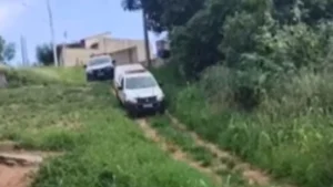 Jovem com tornozeleira rende motorista de aplicativo e rouba carro em Divin&oacute;polis