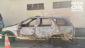 A&ccedil;&atilde;o conjunta entre PCMG e PPMG culmina em pris&atilde;o de suspeito e identifica&ccedil;&atilde;o de respons&aacute;veis por inc&ecirc;ndio de viaturas em Ita&uacute;na