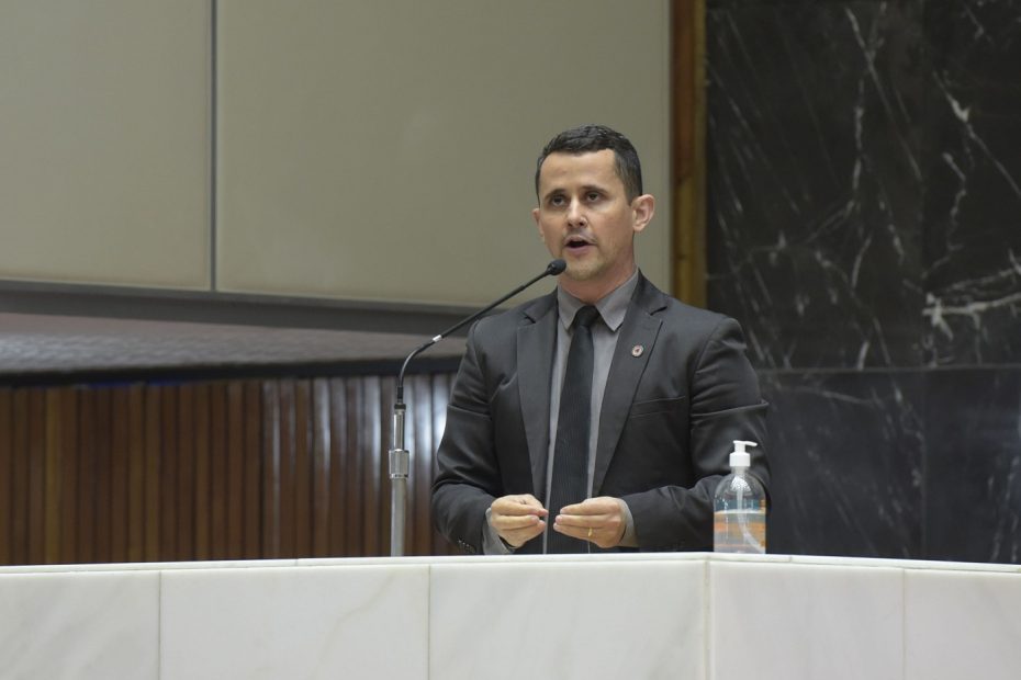 Eduardo Azevedo celebra viabilização de R$ 17 milhões para a saúde em 2023