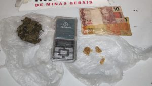 Homem é preso com drogas no bairro Esplanada, em Divinópolis